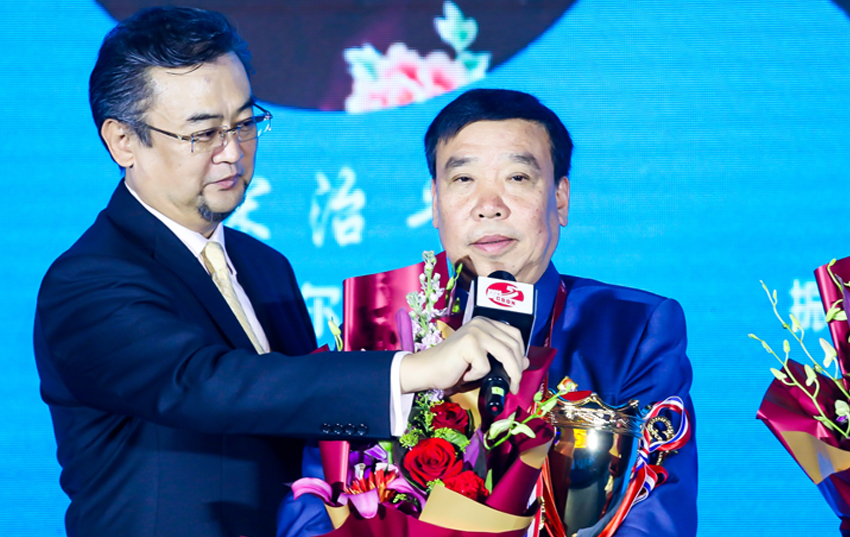 振东健康产业集团董事长李安平荣膺2020中国经济